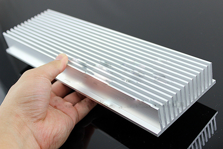 95*30mm Rectangular Aluminum Heatsink Comb Plate