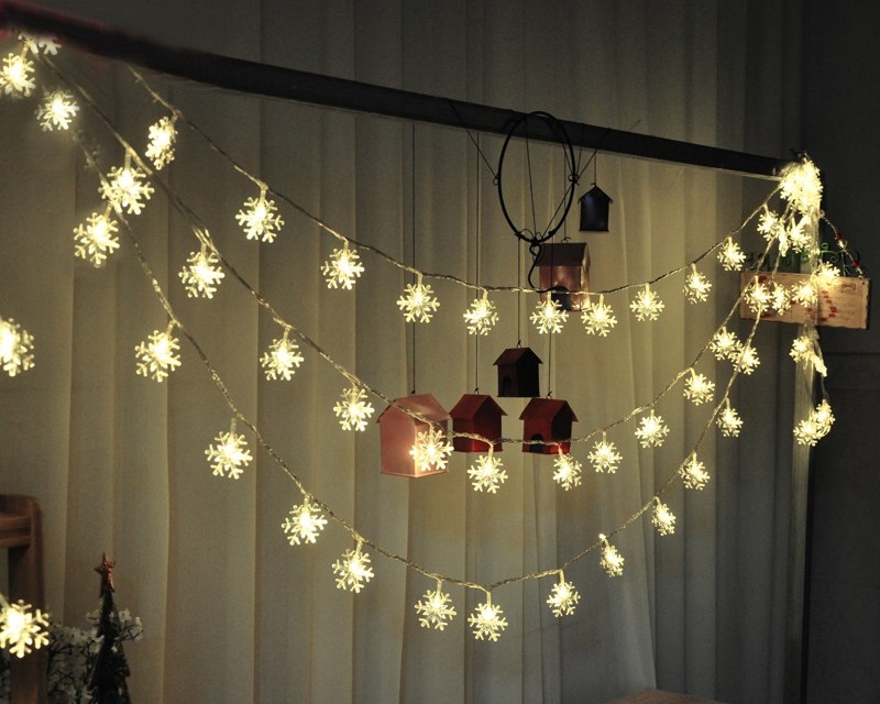 USB Powered LED Snowflake Light String 6M/10M 8 Modes